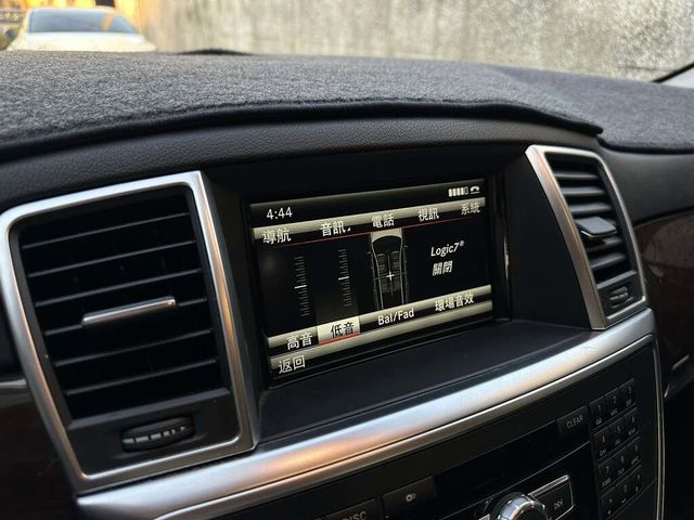 M-BENZ賓士 ML350  第12張相片