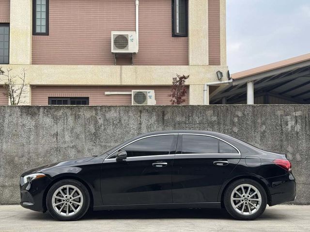 M-BENZ賓士 A220  第4張相片