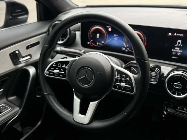 M-BENZ賓士 A220  第14張相片