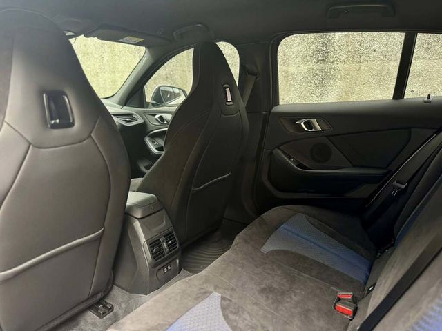 BMW寶馬 120I  第8張相片