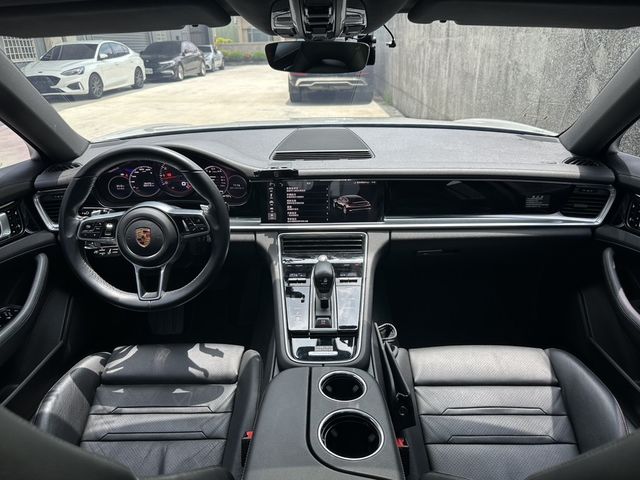 PORSCHE保時捷 PANAMERA  第7張相片