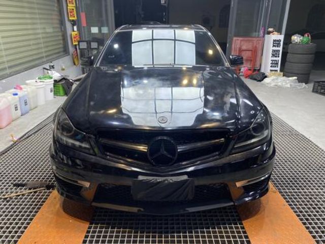 M-BENZ賓士 C63 AMG  第3張相片