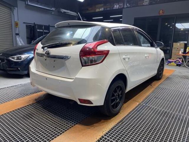 TOYOTA豐田 YARIS  第2張相片