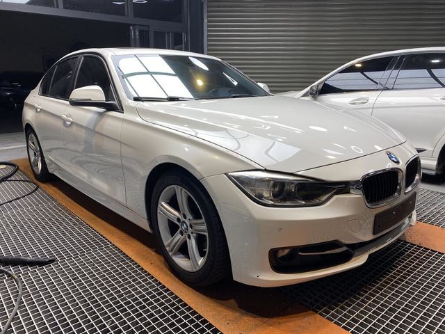 BMW寶馬 328I  第3張相片