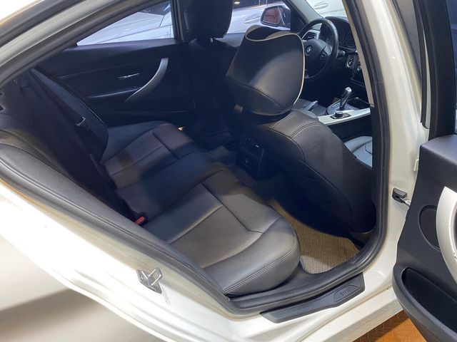 BMW寶馬 328I  第9張相片