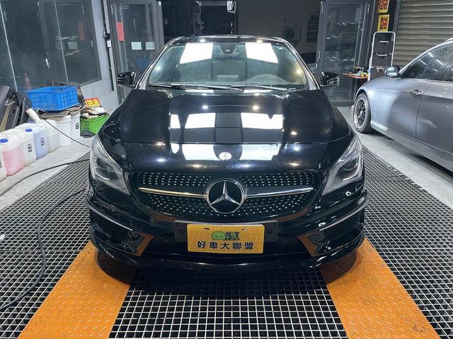 M-BENZ賓士 CLA250  第3張相片