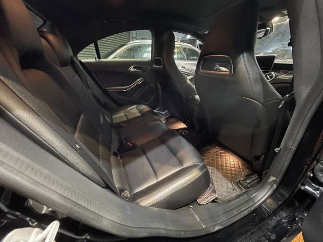 M-BENZ賓士 CLA250  第12張相片