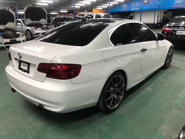 BMW寶馬 335I COUPE  第2張相片