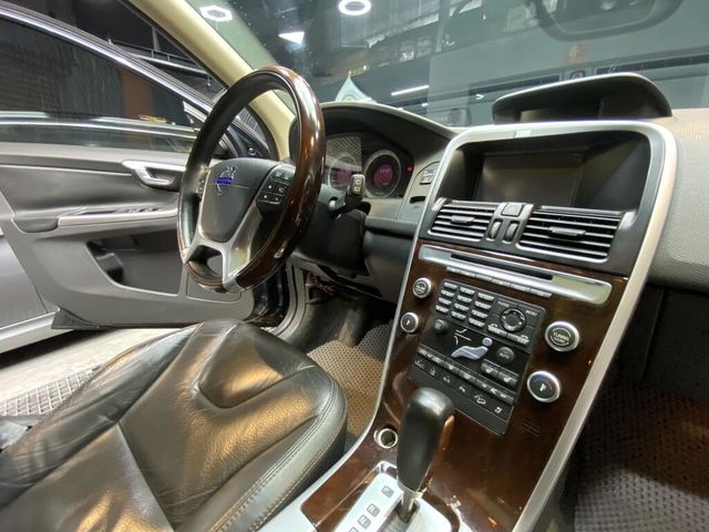 VOLVO富豪 XC60  第15張相片