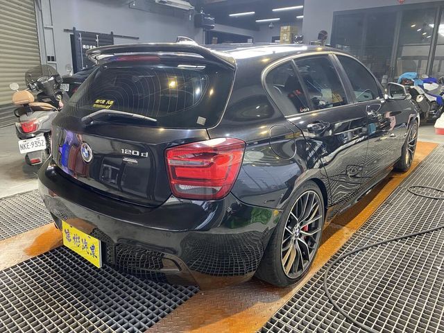 BMW寶馬 120D  第2張相片