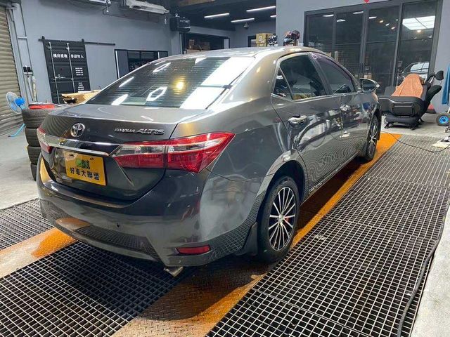 TOYOTA豐田 ALTIS  第2張相片