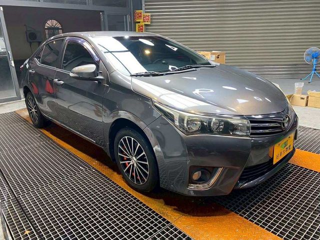 TOYOTA豐田 ALTIS  第7張相片