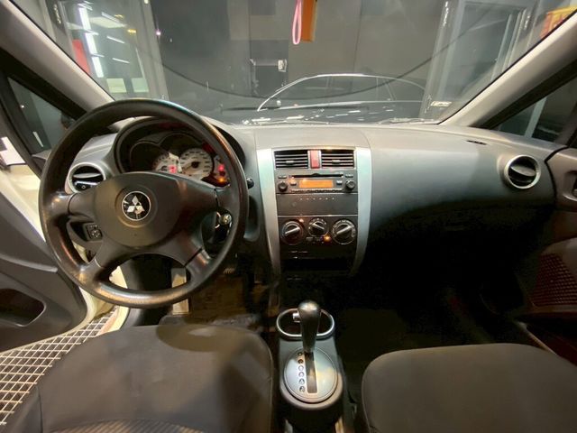 MITSUBISHI三菱 COLT PLUS  第5張相片