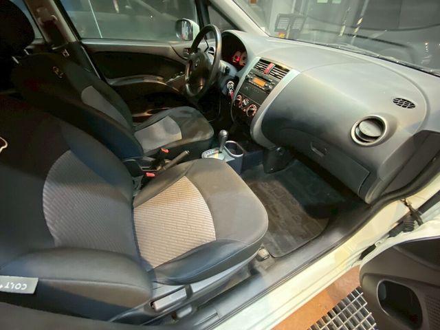 MITSUBISHI三菱 COLT PLUS  第11張相片
