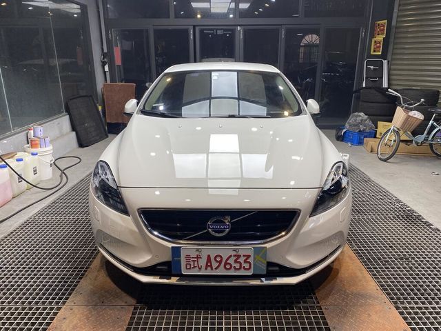 VOLVO富豪 V40  第3張相片
