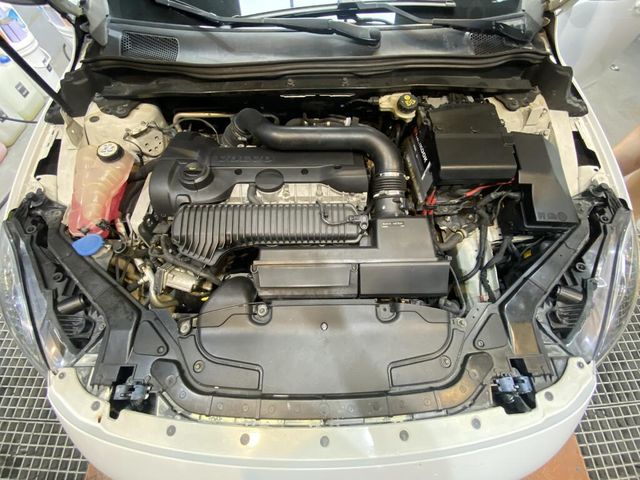 VOLVO富豪 V40  第6張相片