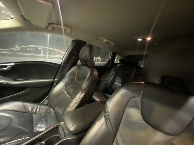 VOLVO富豪 V40  第10張相片