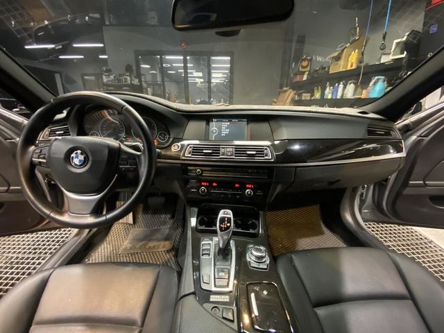 BMW寶馬 520D  第5張相片