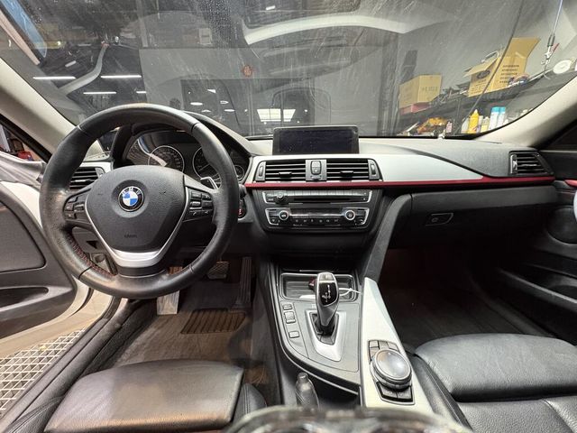 BMW寶馬 328I GT  第4張相片