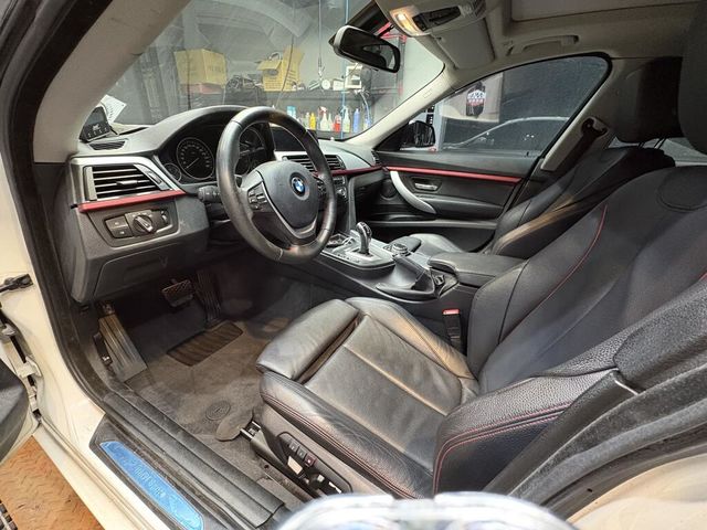 BMW寶馬 328I GT  第8張相片