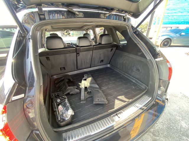 PORSCHE保時捷 CAYENNE  第10張相片