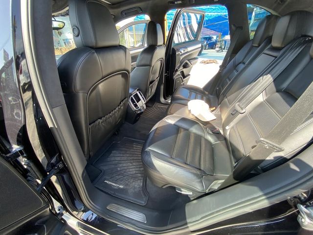 PORSCHE保時捷 CAYENNE  第11張相片