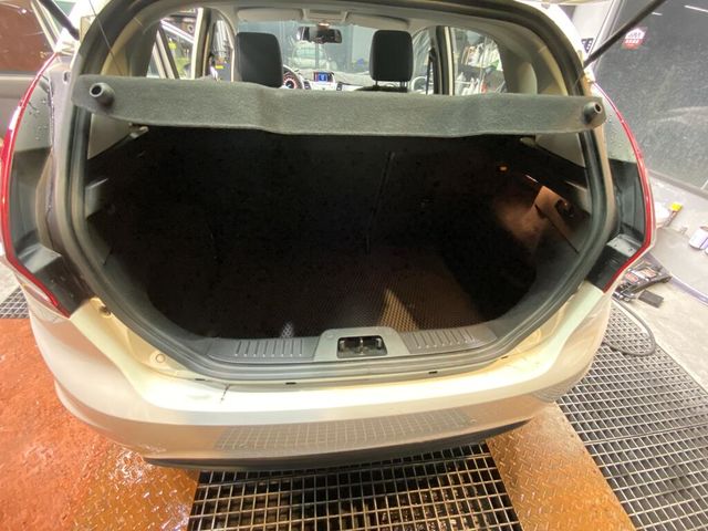 FORD福特 FIESTA  第11張相片