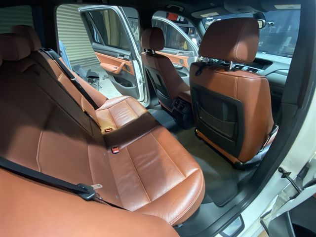 BMW寶馬 X3  第11張相片