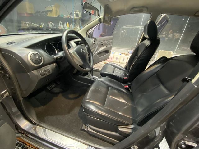 NISSAN日產 LIVINA  第7張相片