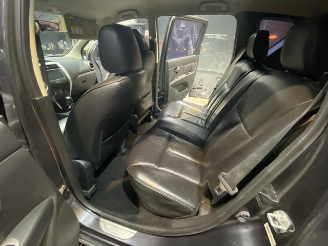 NISSAN日產 LIVINA  第9張相片