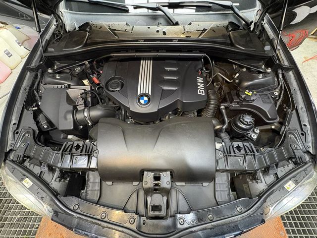 BMW寶馬 120D  第7張相片