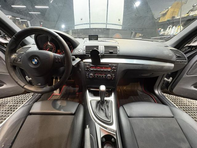 BMW寶馬 120D  第8張相片
