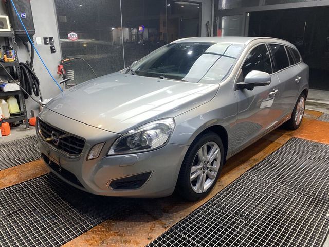 VOLVO富豪 V60  第1張相片