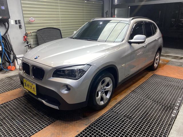 BMW寶馬 X1  第1張相片