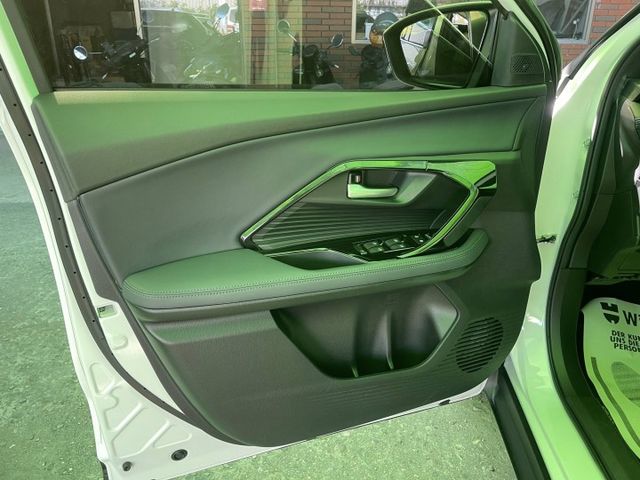 YARIS CROSS  第19張相片