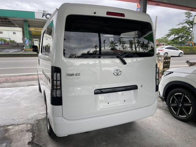 TOWN ACE VAN  第10張相片