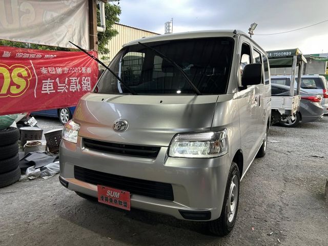 TOWN ACE VAN  第1張相片