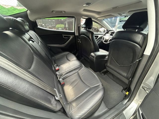 ELANTRA  第8張相片