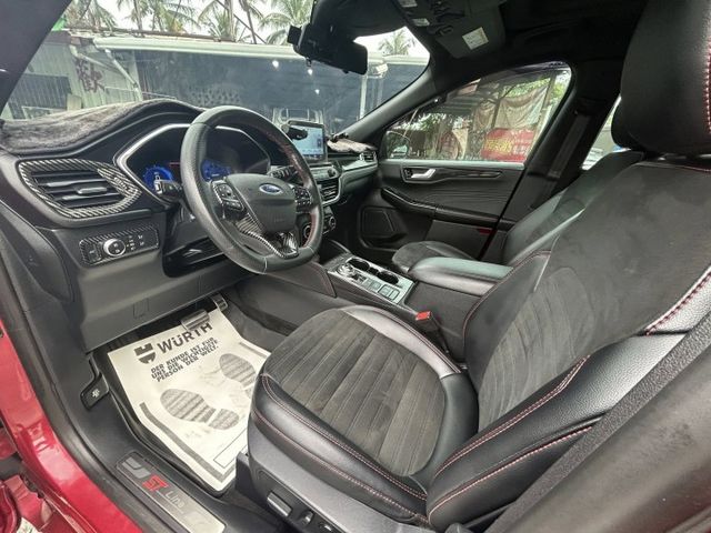 KUGA  第19張相片