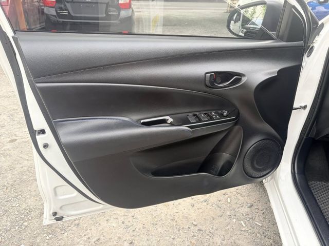 YARIS  第14張相片