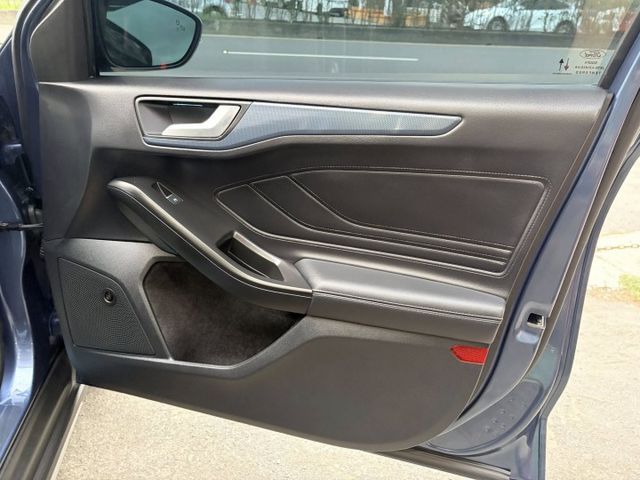 FOCUS WAGON  第10張相片