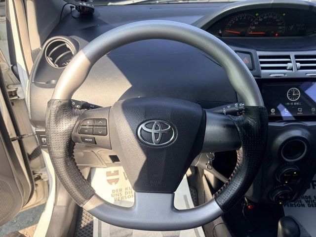 YARIS  第9張相片