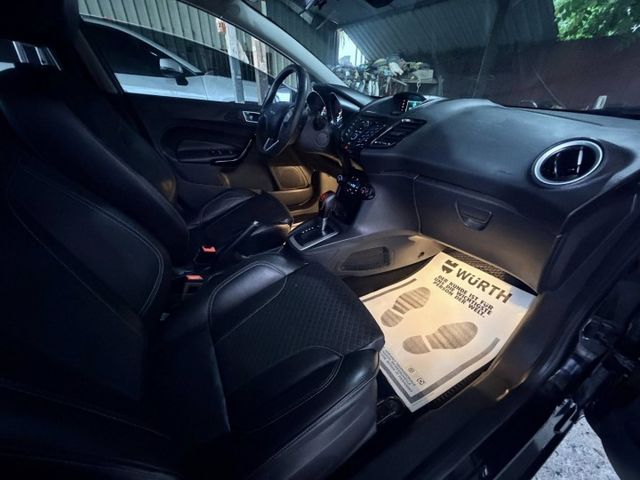 FIESTA  第3張相片