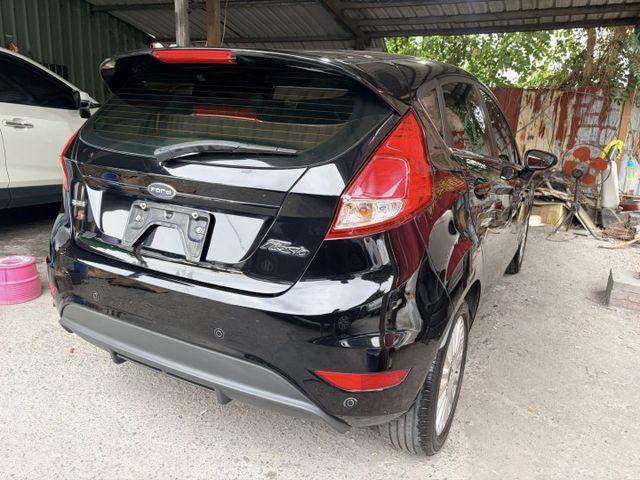 FIESTA  第11張相片