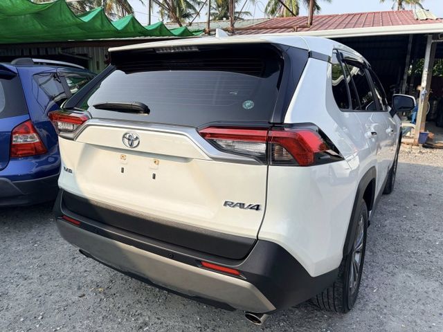 RAV4  第13張相片