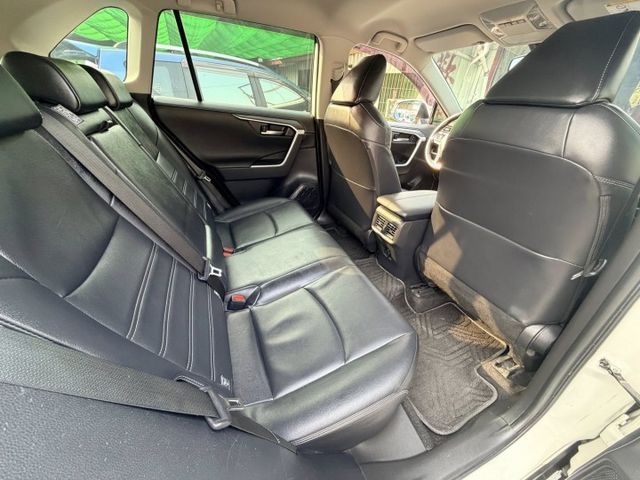 RAV4  第6張相片