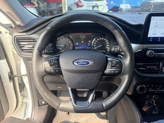 KUGA  第12張相片