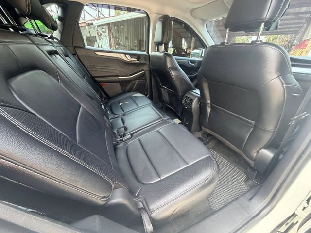 KUGA  第17張相片