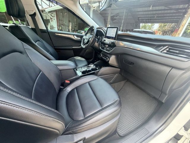 KUGA  第18張相片