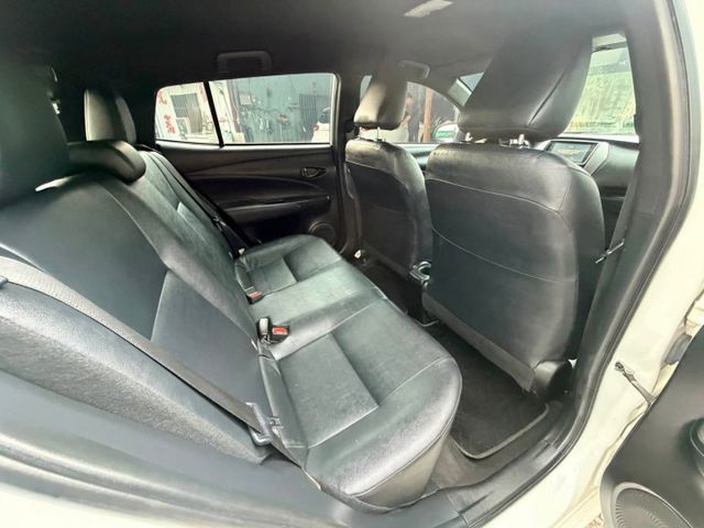 YARIS  第14張相片
